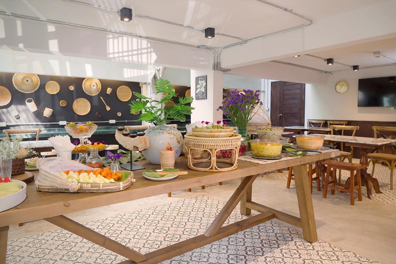 Foodotel Bangkok Exterior foto