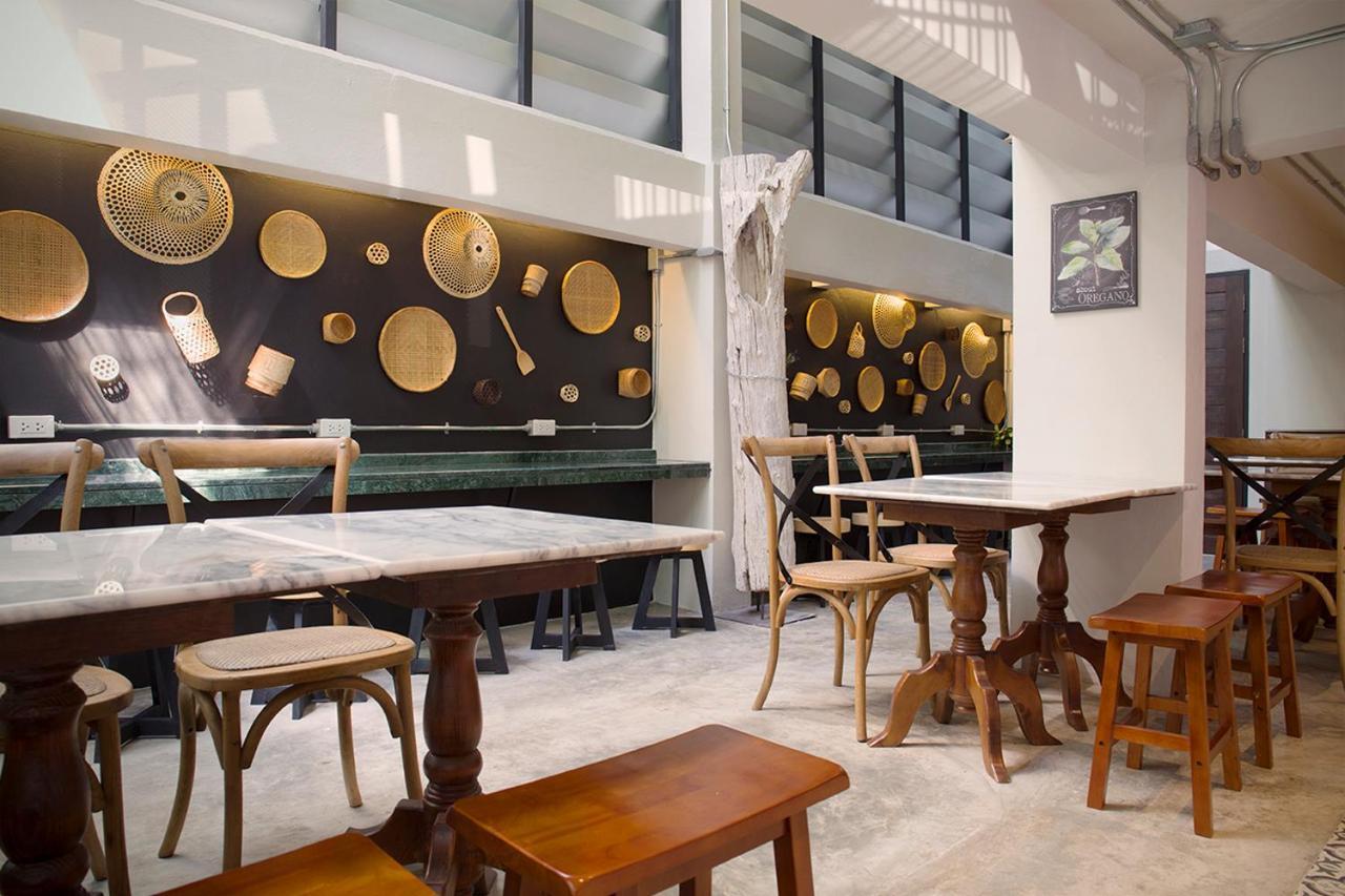 Foodotel Bangkok Exterior foto